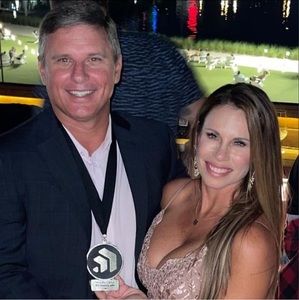 Meet your Posher, Crissy dave